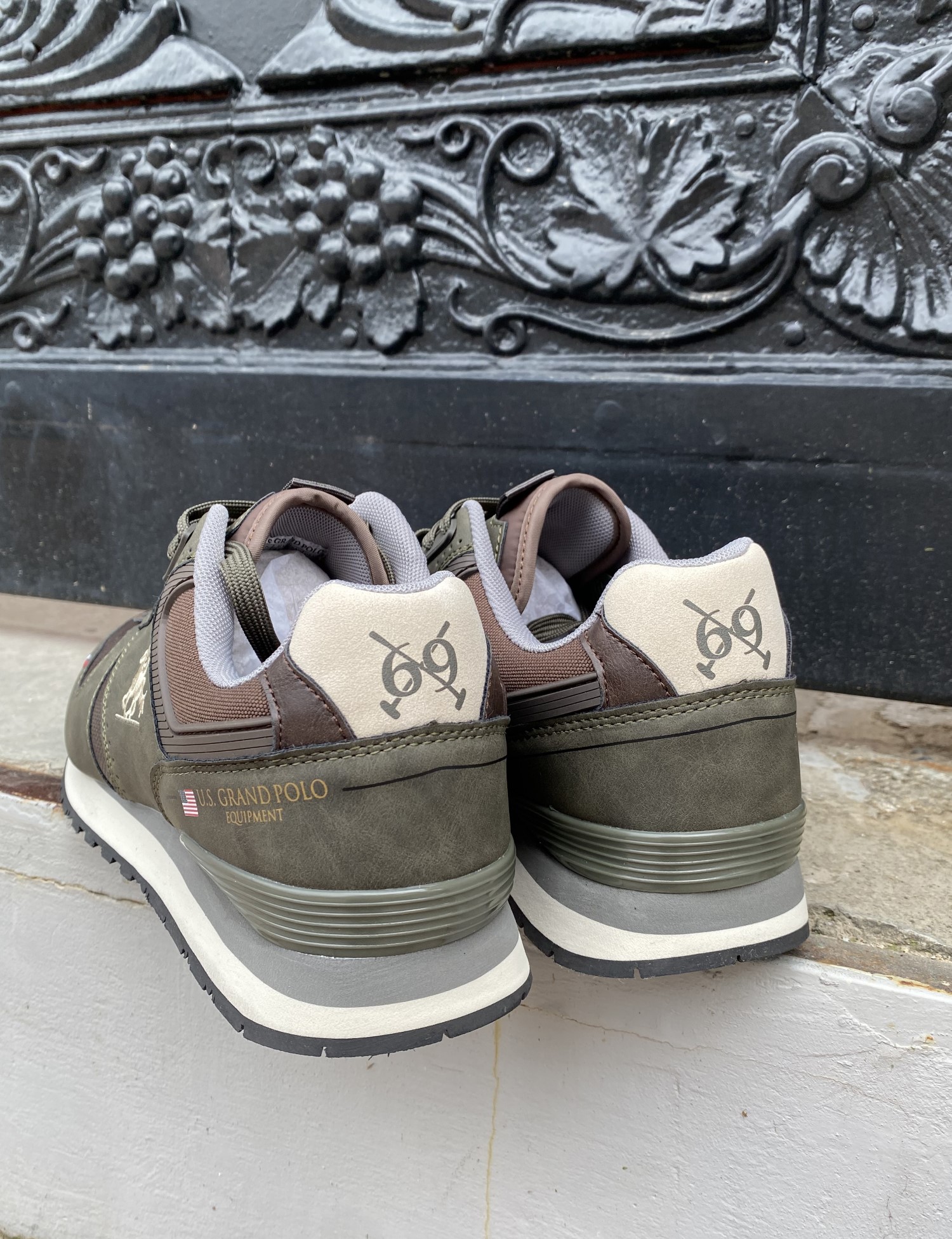 US Grand Polo ανδρικά χακί-καφέ sneakers με διχρωμία GPM523100 φωτογραφία